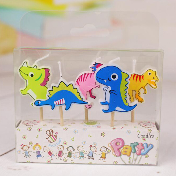 A packet of 5 Dinosaur birthday Candles